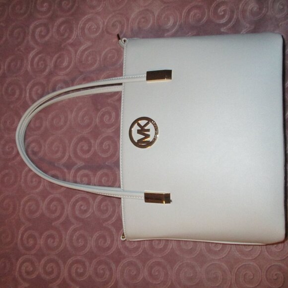 Michael Kors Purse (not authentic) - Picture 6 of 6